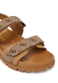 Guess Sandały FLPZY2 FAL03 Brązowy. Kolor: brązowy. Materiał: materiał #3