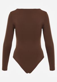Renee - Brązowe Body z Kwadratowym Dekoltem Macotte. Typ kołnierza: dekolt kwadratowy. Kolor: brązowy. Materiał: jeans, skóra, materiał, wiskoza. Długość rękawa: długi rękaw. Długość: długie. Styl: elegancki #4