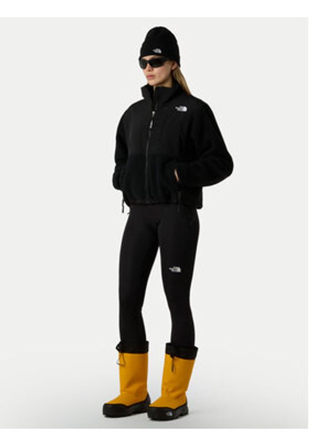 The North Face Polar Retro Denali NF0A88YR Czarny Regular Fit. Kolor: czarny. Materiał: syntetyk. Styl: retro