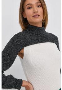 TwinSet - Twinset Sweter wełniany damski kolor kremowy z golfem. Typ kołnierza: golf. Kolor: beżowy. Materiał: wełna #6