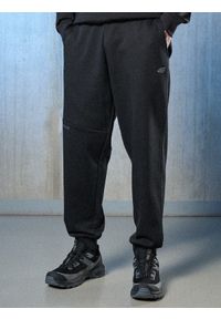 4f - 4F Spodnie dresowe joggery męskie - czarne M. Kolor: czarny. Materiał: dresówka #2