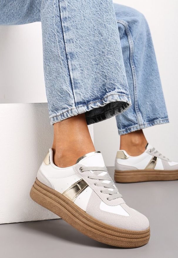 Renee - Szaro-Białe Sneakersy na Grubej Podeszwie z Ozdobnymi Przeszyciami Ysdole. Kolor: biały. Materiał: materiał. Obcas: na platformie