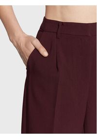Bruuns Bazaar Spodnie materiałowe Cindysus Dagny BBW2393 Bordowy Loose Fit. Kolor: czerwony. Materiał: wiskoza #2