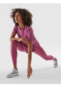 4f - 4F Legginsy treningowe ze średnim stanem damskie - różowe L. Kolor: różowy. Materiał: dzianina, materiał, syntetyk, włókno, elastan. Wzór: gładki, ze splotem, jednolity. Sport: fitness