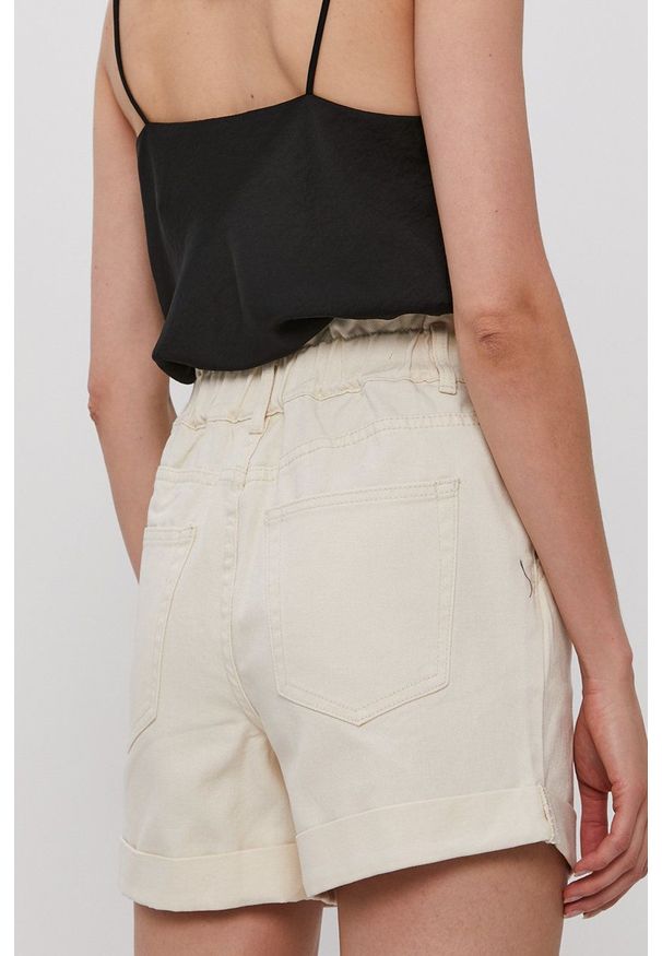 Vila - Szorty jeansowe. Okazja: na co dzień. Kolor: beżowy. Materiał: jeans. Wzór: gładki. Styl: casual