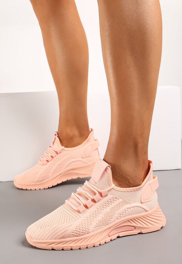 Renee - Różowe Buty Sportowe na Platformie ze Sznurowaniem Adelmarie. Okazja: na co dzień. Kolor: różowy. Materiał: jeans, dresówka. Obcas: na platformie