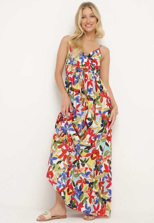 Born2be - Biało-Czerwona Wiskozowa Sukienka na Ramiączkach z Kopertowym Dekoltem i Gumką w Talii z Tiamalen. Okazja: na imprezę, na co dzień. Typ kołnierza: dekolt kopertowy. Kolor: biały. Materiał: wiskoza. Długość rękawa: na ramiączkach. Wzór: aplikacja. Typ sukienki: kopertowe. Styl: wizytowy, casual, klasyczny, elegancki