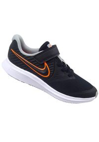 Buty treningowe dla dzieci Nike Star Runner 2. Zapięcie: rzepy. Kolor: czarny. Materiał: materiał, syntetyk, tkanina. Szerokość cholewki: normalna