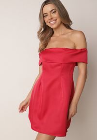 Born2be - Czerwona Rozkloszowana Sukienka VICES z Hiszpańskim Dekoltem Dorienora. Okazja: na imprezę. Typ kołnierza: dekolt hiszpanka. Kolor: czerwony. Materiał: poliester. Typ sukienki: rozkloszowane #1