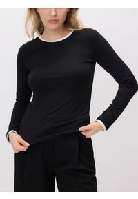 Reserved - Longsleeve z kontrastową lamówką - czarny. Kolor: czarny. Materiał: dzianina, wiskoza. Długość rękawa: długi rękaw