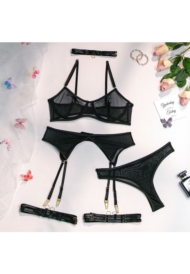 Intica - Komplet bielizny z siateczki z regulowanymi paskami Zihnija. Kolor: czarny. Wzór: paski