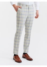 Pako Lorente - PAKO LORENTE – Beżowe spodnie garniturowe w kratę. Okazja: na wesele, na ślub cywilny, na komunię. Kolor: beżowy. Materiał: poliester, wiskoza, elastan, tkanina. Wzór: gładki. Sezon: wiosna, lato. Styl: elegancki #3