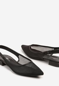 Renee - Czarne Sandały Typu Slingback z Siateczkową Cholewką Medeora. Okazja: na co dzień. Nosek buta: szpiczasty. Zapięcie: sprzączka. Kolor: czarny. Materiał: jeans. Styl: casual