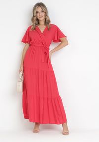 Born2be - Czerwona Rozkloszowana Sukienka Maxi z Wiązanym Paskiem Japhelia. Kolor: czerwony. Materiał: materiał. Styl: klasyczny. Długość: maxi #7