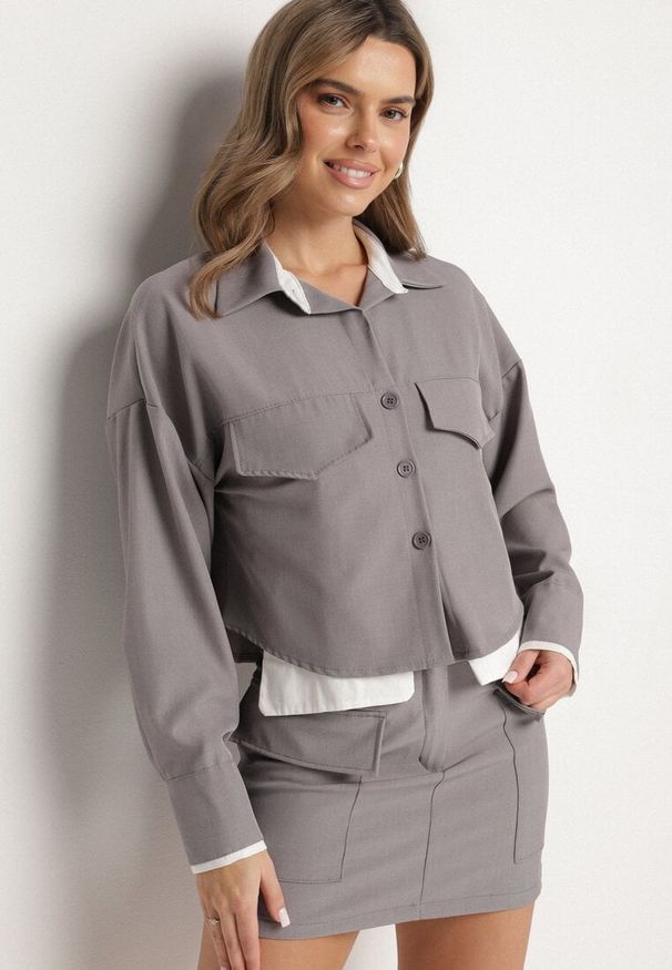 Born2be - Szary Komplet Koszula i Spódnica z Imitacją Kieszeni Zensedi. Kolor: szary