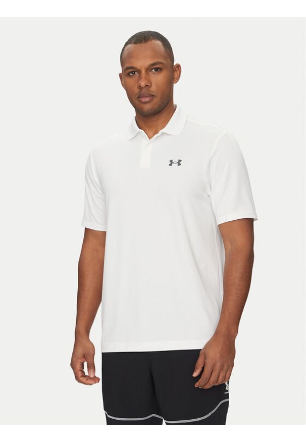 Under Armour Polo Matchplay 1377374 Biały Regular Fit. Typ kołnierza: polo. Kolor: biały. Materiał: syntetyk
