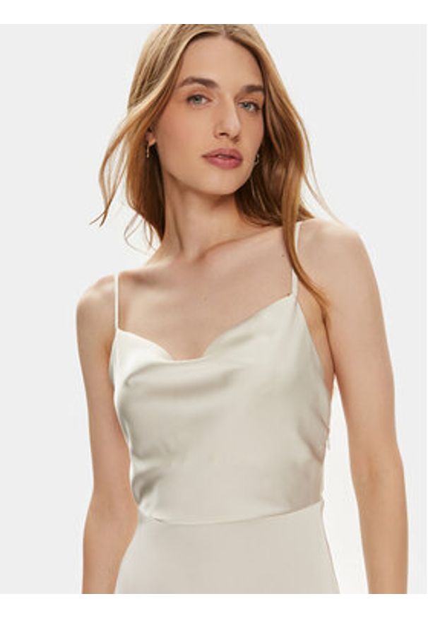 Vila Sukienka koktajlowa Ravenna 14085601 Beżowy Regular Fit. Kolor: beżowy. Materiał: syntetyk. Styl: wizytowy