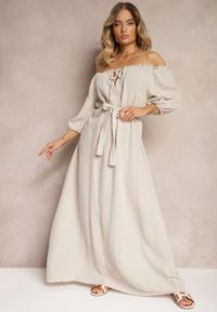 Renee - Jasnobeżowa Bawełniana Sukienka z Muślinu Wiązana przy Dekolcie z Paskiem i Gumką w Talii Tasda. Okazja: na co dzień. Typ kołnierza: dekolt hiszpanka. Kolor: beżowy. Materiał: bawełna. Typ sukienki: proste. Styl: casual #5