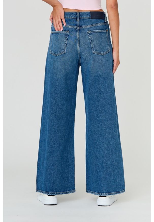 7 FOR ALL MANKIND Granatowe jeansy damskie Zoey Explorer. Kolor: niebieski
