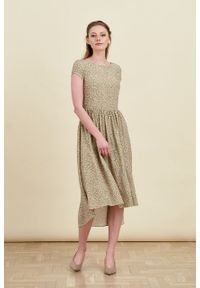 Marie Zélie - Sukienka Antea Vacanza oliwkowa. Kolor: oliwkowy. Materiał: wiskoza, materiał. Długość rękawa: krótki rękaw. Typ sukienki: asymetryczne #2