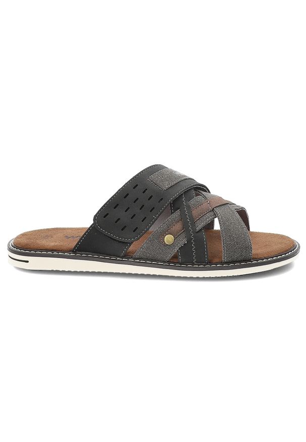 Czarne Klapki Wrangler Modne Obuwie Męskie. Okazja: na spacer, na co dzień. Kolor: czarny. Materiał: skóra, syntetyk. Wzór: paski. Sezon: lato. Styl: casual, wakacyjny, elegancki