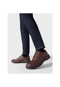 Półbuty Clarks. Kolor: brązowy #1