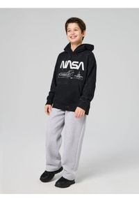 Sinsay - Spodnie dresowe straight - szary. Kolor: szary. Materiał: dresówka #1