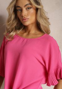 Renee - Różowa Bluzka na Dole Wiązana z Falbanką przy Ramionach Ratellsa. Kolor: różowy #4