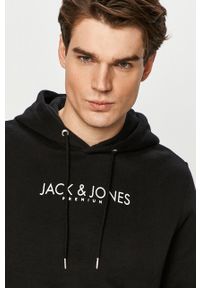 Premium by Jack&Jones - Bluza bawełniana. Okazja: na co dzień. Typ kołnierza: kaptur. Kolor: czarny. Materiał: bawełna. Wzór: nadruk. Styl: casual #3