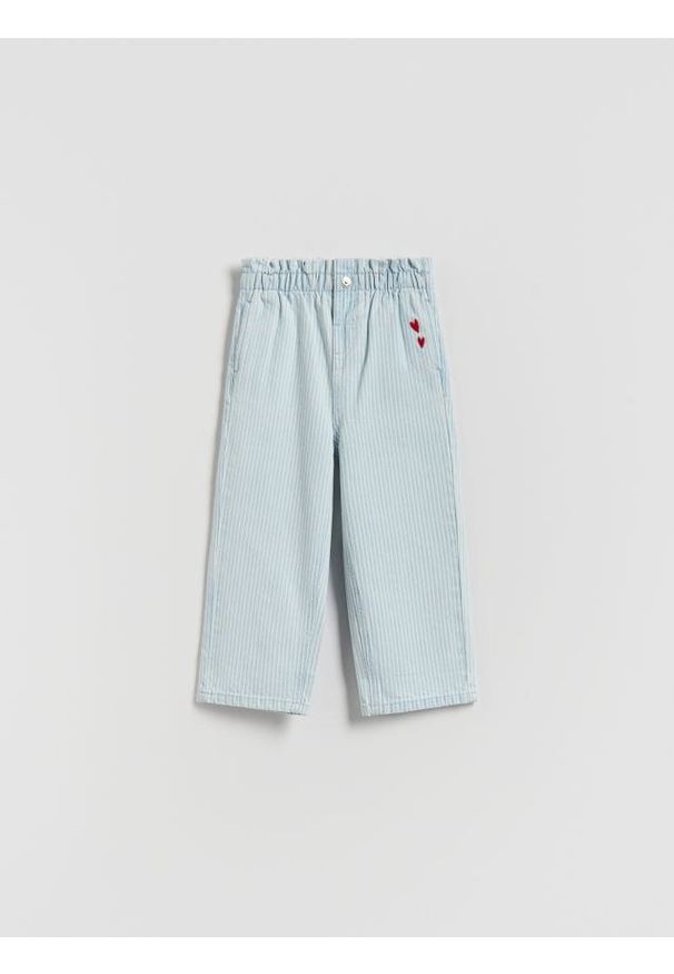 Reserved - Jeansy baggy w paski - niebieski. Kolor: niebieski. Materiał: jeans. Wzór: paski