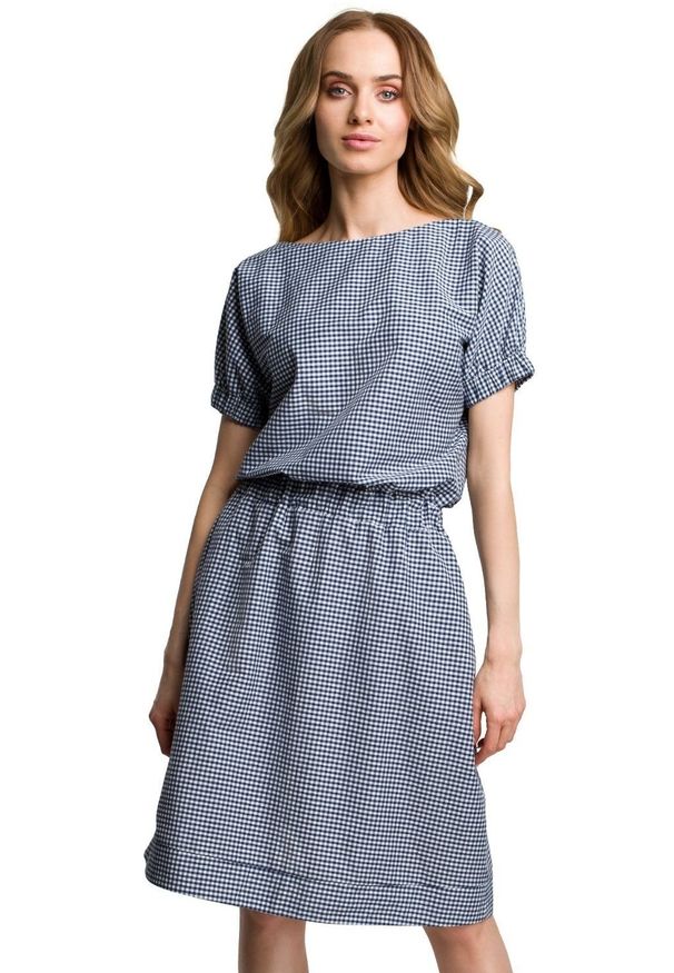 MOE - Swobodna sukienka w modną drobną kratkę. Materiał: guma, elastan, materiał, tkanina. Wzór: kratka