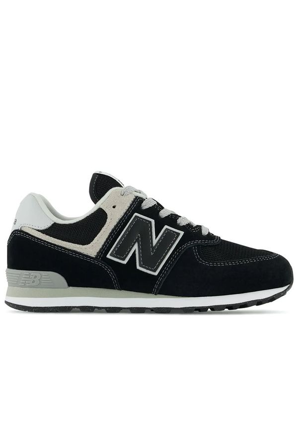 Buty New Balance GC574EVB - czarne. Okazja: na co dzień. Kolor: czarny. Materiał: guma, syntetyk, zamsz, materiał. Szerokość cholewki: normalna. Model: New Balance 574