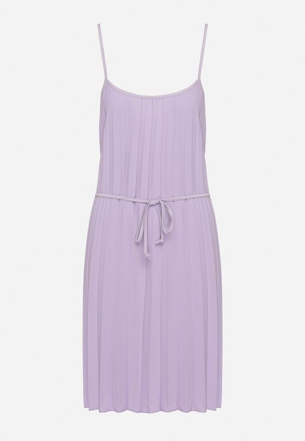 Born2be - Fioletowa Sukienka z Regulowanymi Ramiączkami z Materiałowym Paskiem Liata. Okazja: na spacer, na imprezę. Typ kołnierza: dekolt w kształcie V. Kolor: fioletowy. Materiał: materiał. Długość rękawa: na ramiączkach. Sezon: lato