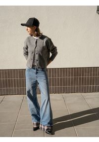 Reserved - Kardigan z obniżoną linią ramion - szary. Kolor: szary. Materiał: wełna, dzianina