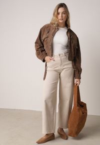 Born2be - Brązowa Kurtka z Imitacji Zamszu w Stylu Utility z Suwakami i Paskiem Birasa. Okazja: na co dzień. Kolor: brązowy. Materiał: zamsz. Wzór: gładki. Styl: casual, elegancki, rockowy #6