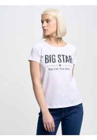 Big-Star - Koszulka damska o klasycznym kroju biała Brunona 101. Okazja: na co dzień. Kolor: biały. Materiał: jeans, bawełna, dzianina. Wzór: nadruk, napisy. Styl: klasyczny