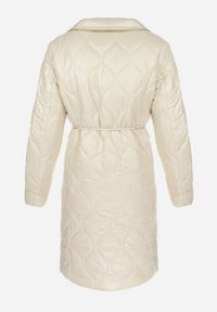 Born2be - Beżowa Kurtka za Kolano z Kołnierzem Pikowana Chloime. Kolor: beżowy. Materiał: materiał #3