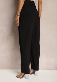 Renee - Czarne Spodnie High Waist Ozdobione Cyrkoniami Sajara. Stan: podwyższony. Kolor: czarny. Materiał: tkanina. Wzór: aplikacja. Sezon: lato