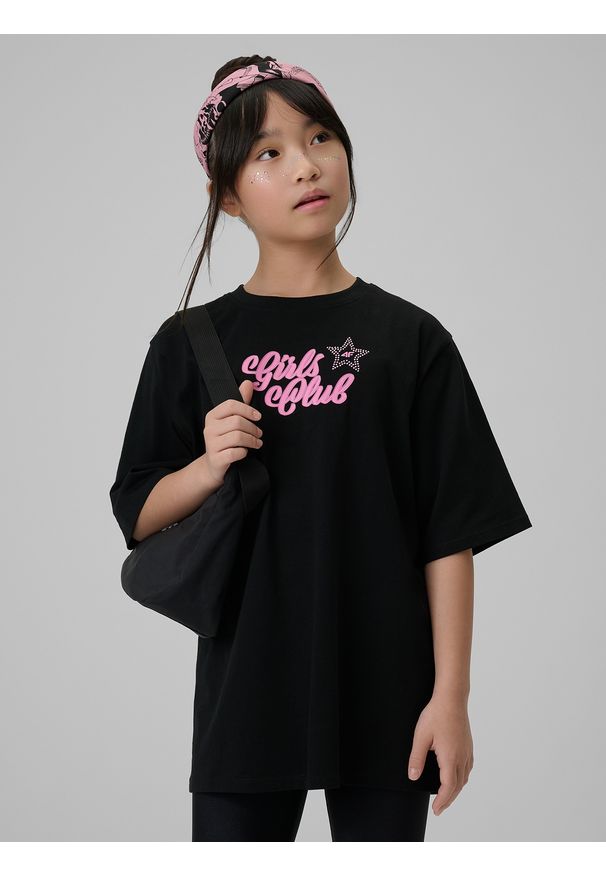 4f - 4F T-shirt loose z nadrukiem dziewczęcy - czarny 146/152 (10-12 lat). Okazja: na co dzień. Kolor: czarny. Materiał: bawełna, dzianina. Wzór: nadruk. Sezon: lato. Styl: casual