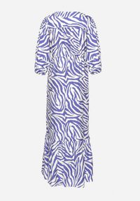 Born2be - Granatowa Sukienka z Bawełny i Wiskozy w Abstrakcyjne Paski ze Sznurkiem w Talii Navarae. Okazja: na co dzień. Kolor: niebieski. Materiał: bawełna, wiskoza. Wzór: paski. Typ sukienki: proste. Styl: wizytowy, casual #5