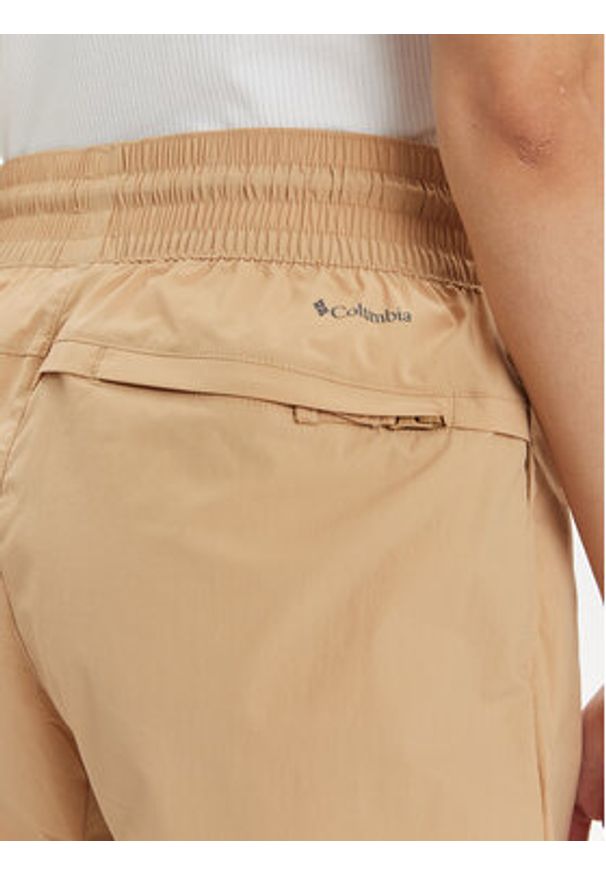 columbia - Columbia Szorty sportowe Boundless Trek™ Active Short 2073124 Beżowy Regular Fit. Kolor: beżowy. Materiał: syntetyk