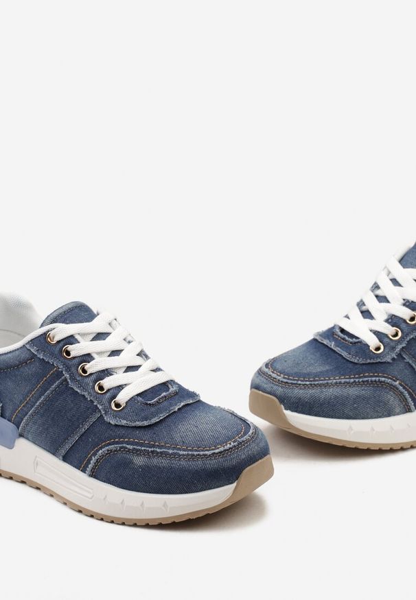 Renee - Granatowe Sneakersy z Jeansowego Materiału ze Złotymi Wstawkami i Ozdobnymi Przeszyciami Anilema. Okazja: na co dzień, do pracy. Kolor: niebieski. Materiał: jeans, materiał