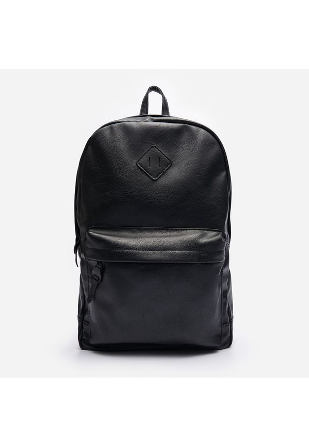 House - Czarny plecak z imitacji skóry z efektem połysku - Czarny. Kolor: czarny. Materiał: skóra