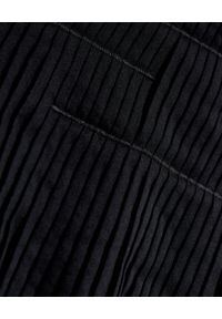 Tory Burch - TORY BURCH - Czarna plisowana spódnica midi. Kolor: czarny. Materiał: bawełna, materiał #7