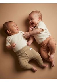 Sinsay - Spodnie 2 pack - beżowy. Kolor: beżowy #1