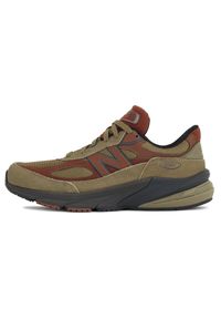 Buty unisex New Balance U990CA6 – zielone. Kolor: zielony. Materiał: syntetyk, materiał, zamsz, guma. Szerokość cholewki: normalna. Sport: bieganie #4