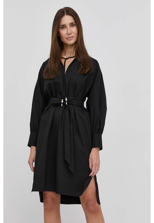 BOSS - Boss sukienka kolor czarny mini prosta. Okazja: na co dzień. Kolor: czarny. Długość rękawa: długi rękaw. Typ sukienki: proste. Styl: casual. Długość: mini