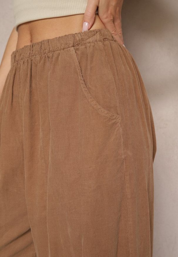 Renee - Brązowe Bawełniane Spodnie High Waist o Szerokim Kroju Velili. Okazja: na co dzień. Stan: podwyższony. Kolor: brązowy. Materiał: bawełna. Styl: casual, elegancki