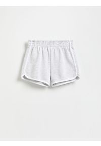 Reserved - Dresowe szorty z lampasem - jasnoszary. Kolor: szary. Materiał: dresówka #1