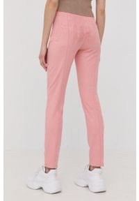 Guess spodnie damskie kolor różowy dopasowane high waist. Stan: podwyższony. Kolor: różowy. Materiał: dzianina #2